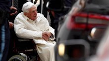 Feministice pozvale Ratzingera da prestane koristiti papinsko ime