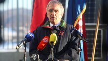 Hojs: Jamčim da Slovenija neće uvjetovati hrvatski ulazak u Schengen