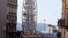 [FOTO/VIDEO] Zavrtjelo se 'riječko oko': Panoramski kotač nova je atrakcija u Rijeci, pogledajte kako je izgledala prva vožnja