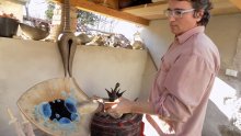 Mladen Ivančić keramiku peče drevnom japanskom tehnikom. Otkrio nam je kako se to radi