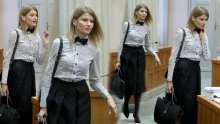 Nova moda u Saboru: Sabina Glasovac s leptir-mašnom