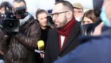 [FOTO/VIDEO] Prosvjednici žestoko napali Tomaševića: 'Kako vam nije neugodno! A bili smo vam odani...'