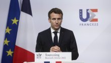 Macron leti u 'Putinov brlog' u riskantnu diplomatsku misiju