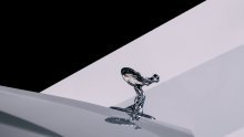 [FOTO] Rolls-Royce preoblikovao 'Spirit of Ecstasy': Kultna figurica Duh ekstaze sada je aerodinamičnija