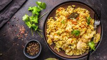 Jednostavnije i ukusnije ne može: Wok s piletinom i rižom jedno je od onih jela koje ćete pripremiti u tren oka