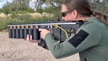 [FOTO/VIDEO] Testirana prva komercijalna elektromagnetska puška na koju je bacila oko i američka policija: Nakovanj je nastao 3D tehnologijom