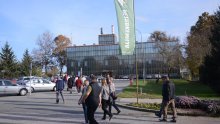 Petrokemija zaustavlja pogone za proizvodnju amonijaka i uree, očekuju rast troškova proizvodnje hrane