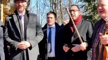 [VIDEO] Tomašević, Klisović i Butković zapjevali na otvorenju žičare Sljeme