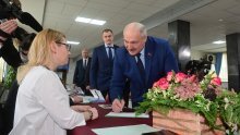 Bjelorusija na ustavnom referendumu; želi natrag svoj nuklearni status