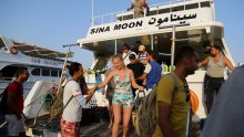 Ruski i britanski turisti napuštaju Šarm el Šeik