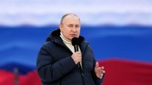 Putin iznenada nestao s televizije usred govora, pa se ponovno pojavio