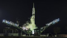 Rus Amerikancu predao zapovjedništvo nad ISS-om