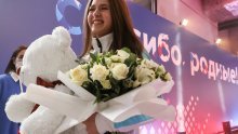 Tinejdžerska senzacija zbog koje je izbio najveći skandal na Zimskim igrama u Pekingu opet se natječe, ali ne tamo gdje joj je mjesto