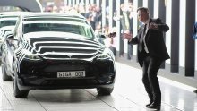 Automobilska industrija zgranuta: Trump mijenja pravila igre, sretni dobitnik - Elon Musk