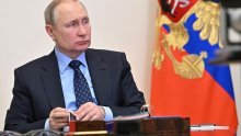 Putin uspoređuje sankcije ruskoj kulturi s nacističkim spaljivanjem knjiga