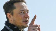 Umire li Twitter? Nakon kupovine udjela Elon Musk sad proziva slavne osobe, a evo što im zamjera