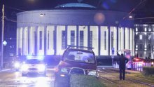 [VIDEO/FOTO] Neobična nesreća u Zagrebu: Vozilo se zabilo u hidrant, voda šikljala 10 metara u zrak