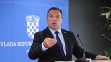 Beroš: Potpora beneficiranom radnom stažu za Hitnu, no nadležno je Ministarstvo rada