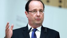 Hollande pozvao Francuze da u drugom krugu glasaju za Macrona