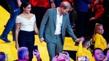Nije se mogla suzdržati: Meghan Markle u svom je govoru bocnula kraljevsku obitelj