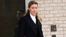 Uhvaćena u laži? Kozmetički brend TikTok videom uništio je dokaz s kojim se Amber Heard pojavila na sudu