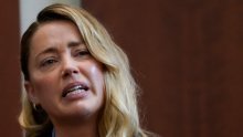 Nije mogla suspregnuti suze: Amber Heard vrlo je zorno opisala navodne prve udarce tadašnjeg supruga Johnnyja Deppa