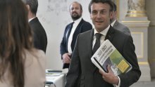 Stranka francuskog predsjednika promijenila ime u Preporod