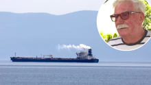 Nikome nije jasno što pored Krka radi tanker pun iranske nafte, a stručnjaci upozoravaju: Posada će uskoro ostati bez hrane i vode