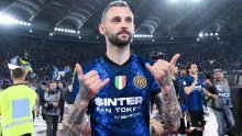 Serie A se naklonila Marcelu Brozoviću, hrvatski reprezentativac je proglašen najboljim veznjakom; evo tko su najbolji napadač, branič i vratar...