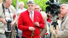 Komadina Milanoviću: Prljavi veš se pere u kući, a ne po medijima