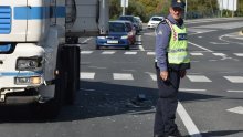 U Senju ulovljen recidivist: Uporno vozi iako mu je trajno poništena vozačka, sad mu je policija oduzela kamion