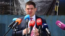 Butković obišao luku Brod: U željezničku infrastrukuturu uložit ćemo 3,5 milijarde eura, u luku 20 milijuna kuna, isto toliko i u plovnost Save