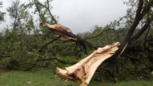 [VIDEO] Likom protutnjala velika pijavica, oglašen meteoalarm za cijelu Hrvatsku