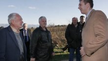 Branitelji protiv šešeljevca Vučića u Vukovaru