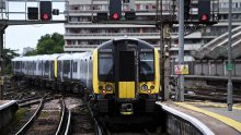 Drastična inflacija Britance tjera u štrajk; u utorak starta 50.000 željezničara, slijedit će ih i drugi