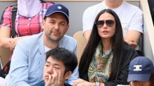 Više se ne skrivaju: Demi Moore i švicarski chef na Instagramu potvrdili svoju vezu