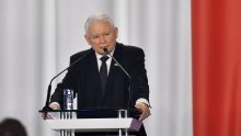 Čelnik poljske vladajuće stranke Jaroslaw Kaczynski napustio vladu