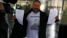 Ai Weiweiju napokon vratili pasoš, no ne može do radne vize