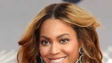 Beyonce upečatljivim lookom zapalila internet naslovnicom za britanski Vogue