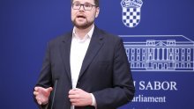 [VIDEO/FOTO] Grbin: 'Skupljat ćemo potpise zastupnika da se u Ustav vrati pravo na pobačaj. Ako ne uspijemo, idemo na referendum'