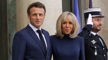 Macron: Rusija je započela novu vrstu hibridnog svjetskog rata