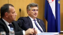 Plenković oporbi: Ministar Beroš ima moju punu potporu