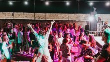 Grčka atrakcija Koza Mostra predvodi postavu glazbenog programa Motovun Film Festivala