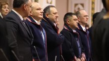 Padaju ustavne promjene!