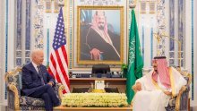[VIDEO] Biden pozdravio saudijskog prestolonasljednika 'šakom o šaku', mediji pomno prate govor tijela i retoriku dok Washington nastoji 'oživjeti' odnose