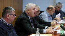 Hvidra traži da se Vučića proglasi personom non grata