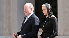 Princ Albert i princeza Charlene stigli u Vatikan, a jedan detalj nije prošao nezamijećeno