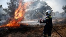 Požari diljem Grčke, idućih dana očekuju se temperature do 40 Celzijevih stupnjeva