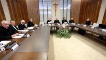 Biskupi poručili vjernicima: Molite za političare!