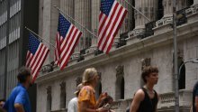 Wall Street pao nakon nestabilnog trgovanja i novih gospodarskih pokazatelja